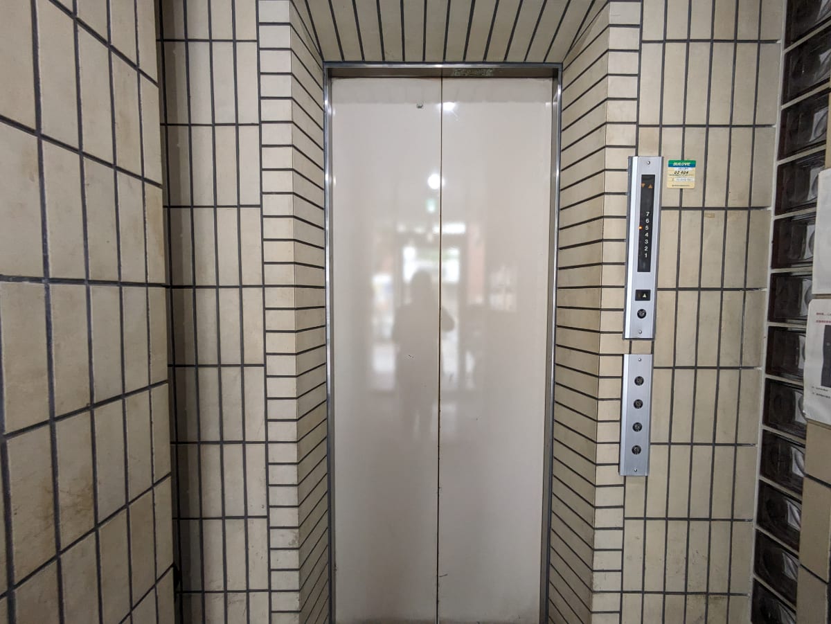 v20251025150703/fresh/building/J00100377475_4