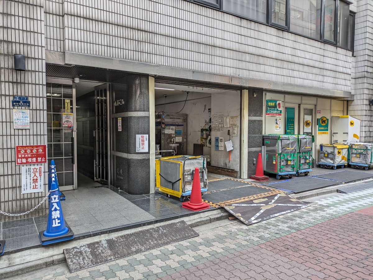 v20251025150703/fresh/building/J00100379346_14
