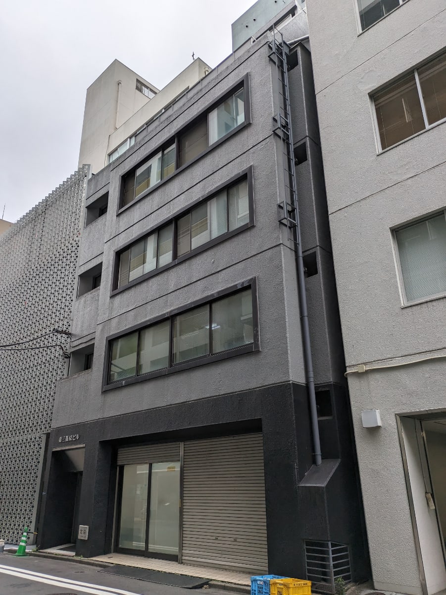 v20251025150703/fresh/building/J00100382530_13