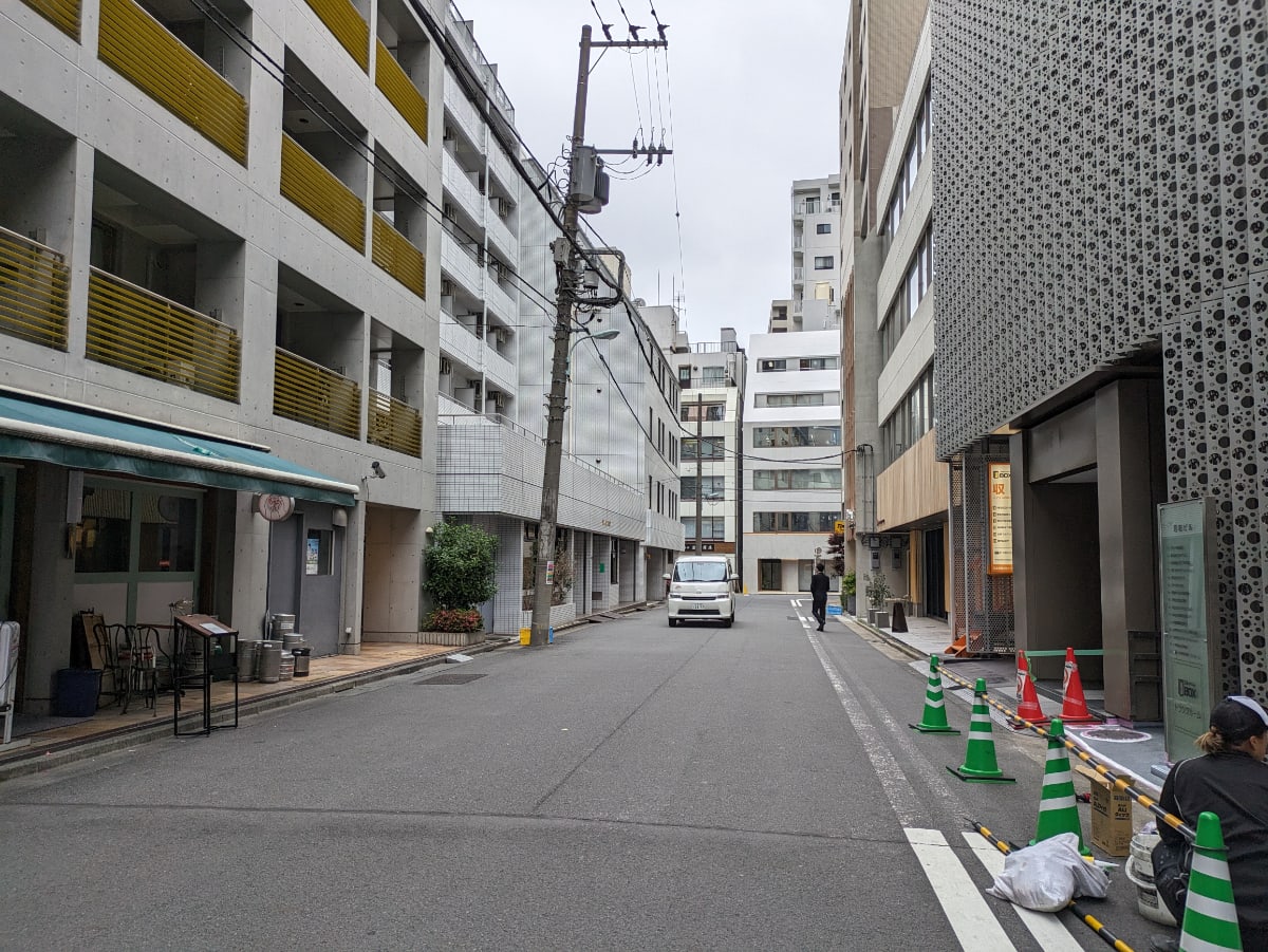 v20251025150703/fresh/building/J00100382530_2