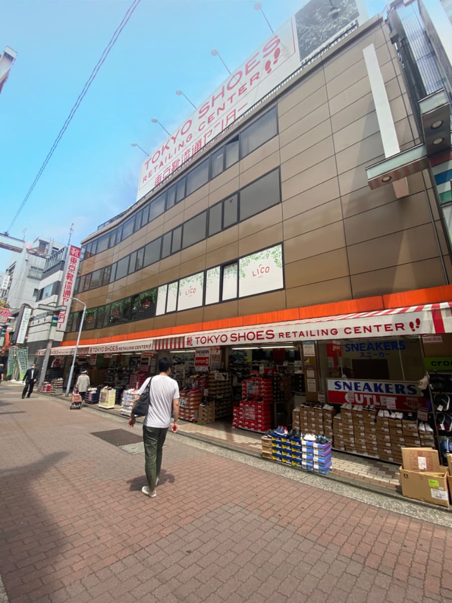 v20251025150703/fresh/building/J00100389818_5
