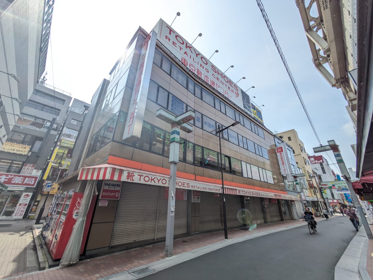 v20251025150703/fresh/building/J00100389818_8
