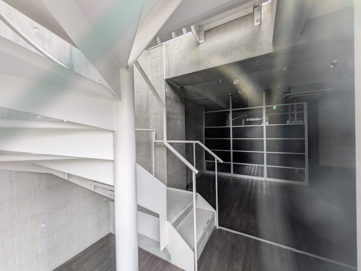 v20251025150703/fresh/building/J00100401952_8