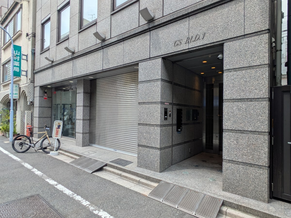 v20251025150703/fresh/building/J00100405047_3