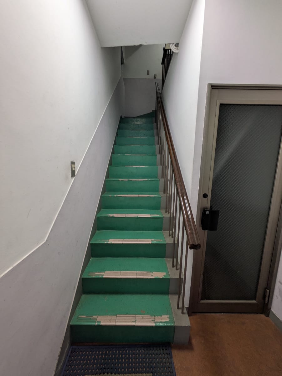 v20251025150703/fresh/building/J00100405228_4