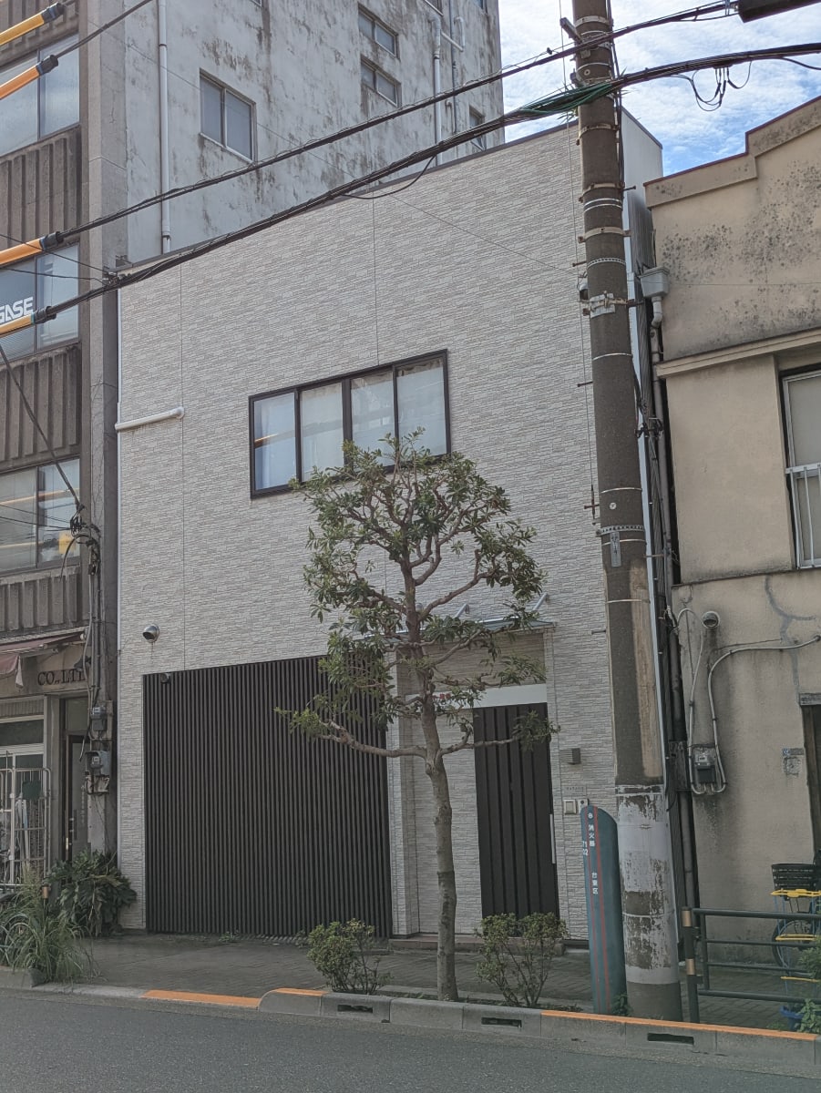 v20251025150703/fresh/building/J00100408931_5