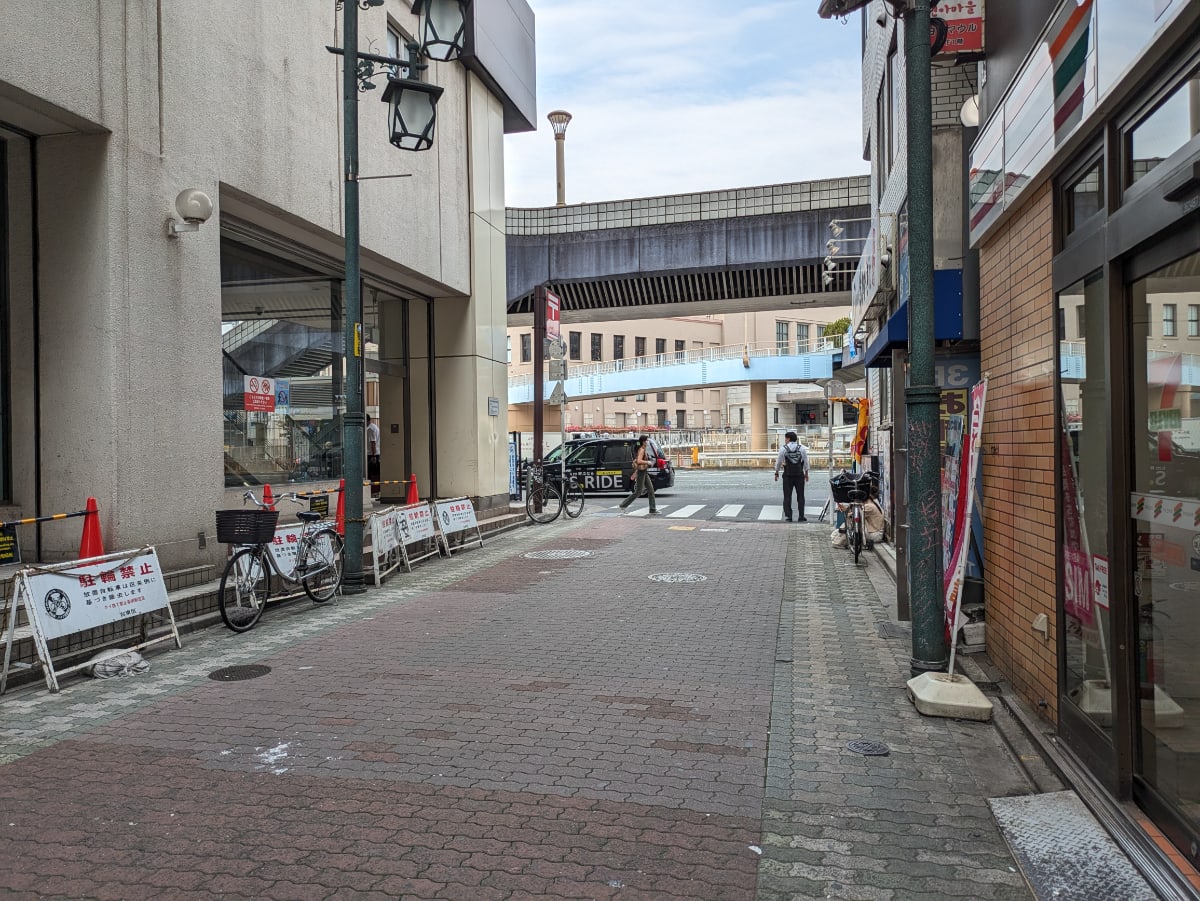 v20251025150703/fresh/building/J00100417239_9