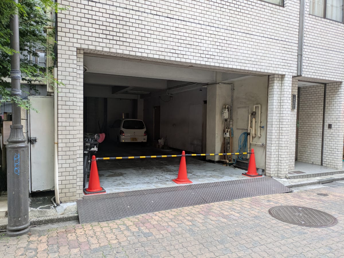 v20251025150703/fresh/building/J00100418372_8