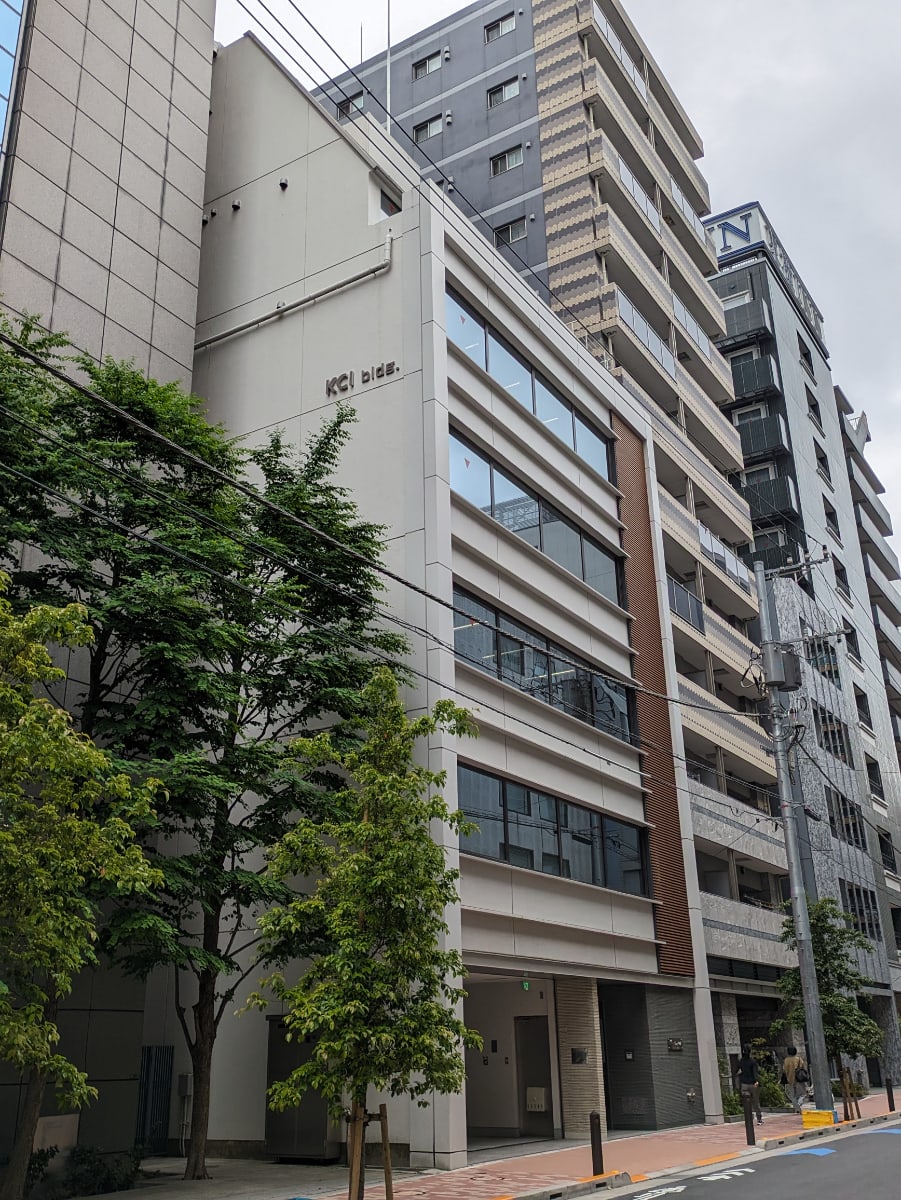v20251025150703/fresh/building/J00100418942_11