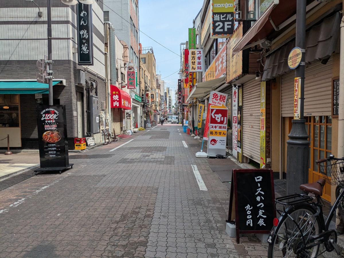 v20251025150703/fresh/building/J00100469150_7