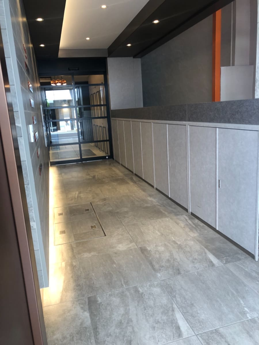 v20251025150703/fresh/building/J00100477790_16