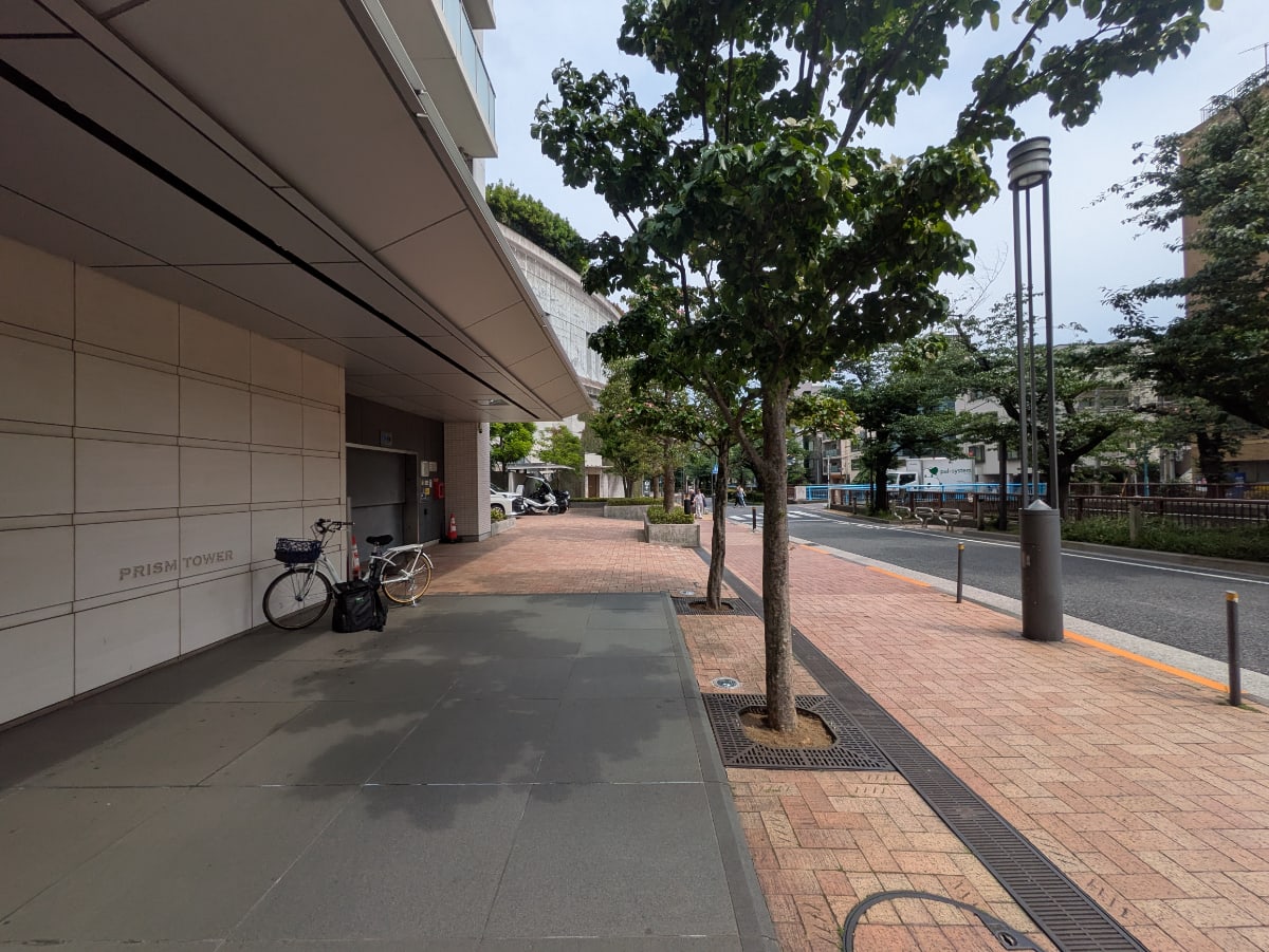 v20251025150703/fresh/building/J00100478403_11
