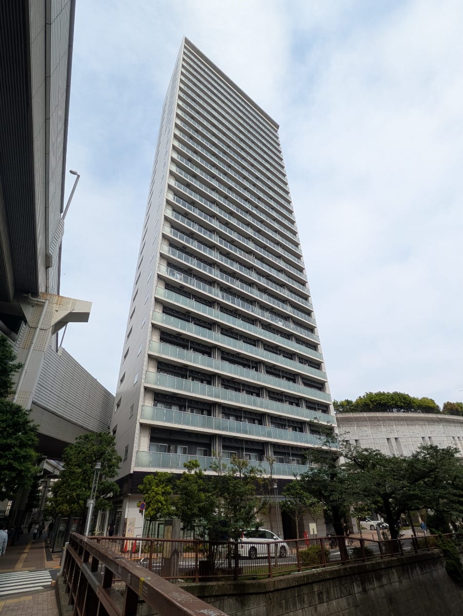 v20251025150703/fresh/building/J00100478403_6