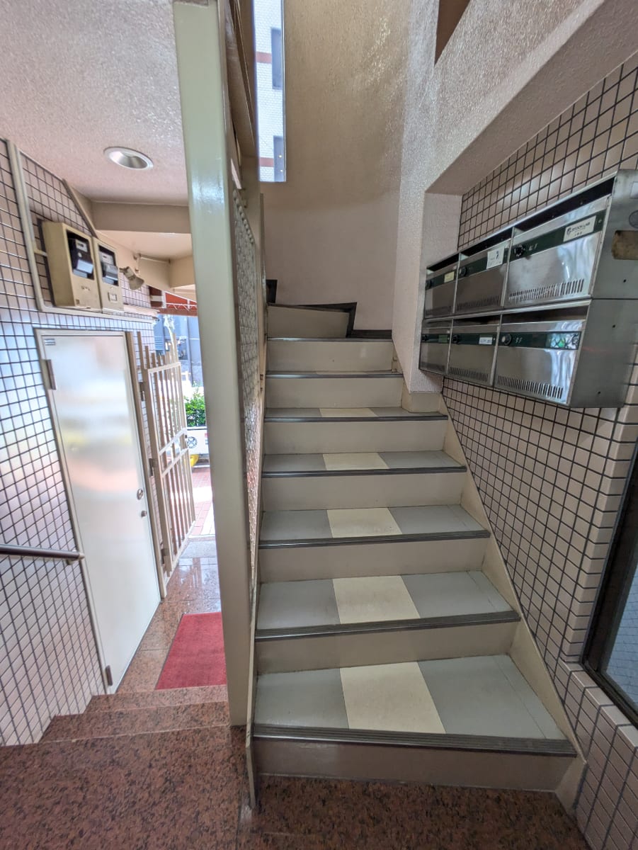 v20251025150703/fresh/building/J00100491766_12