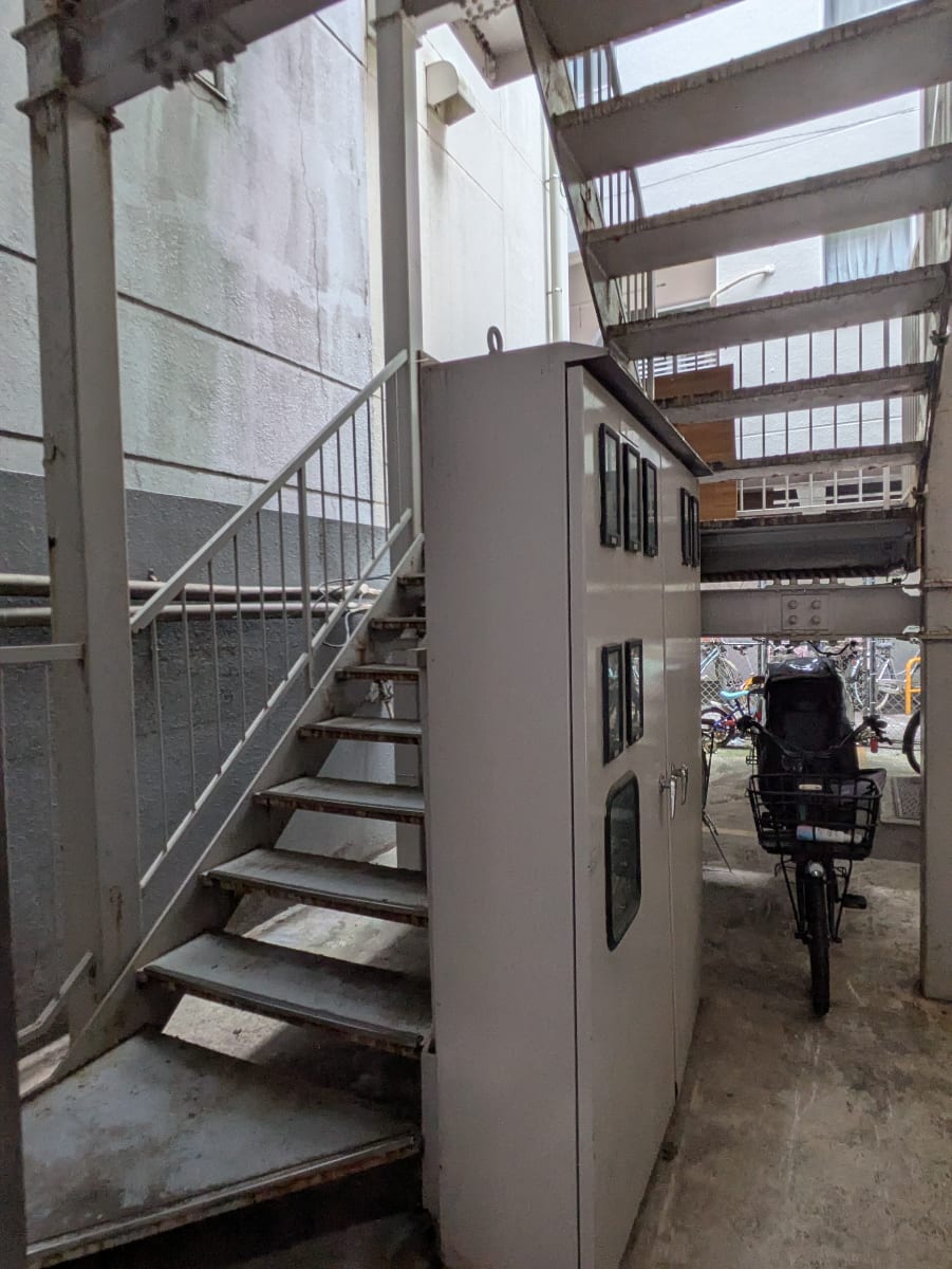 v20251027150705/fresh/building/J00100360333_17