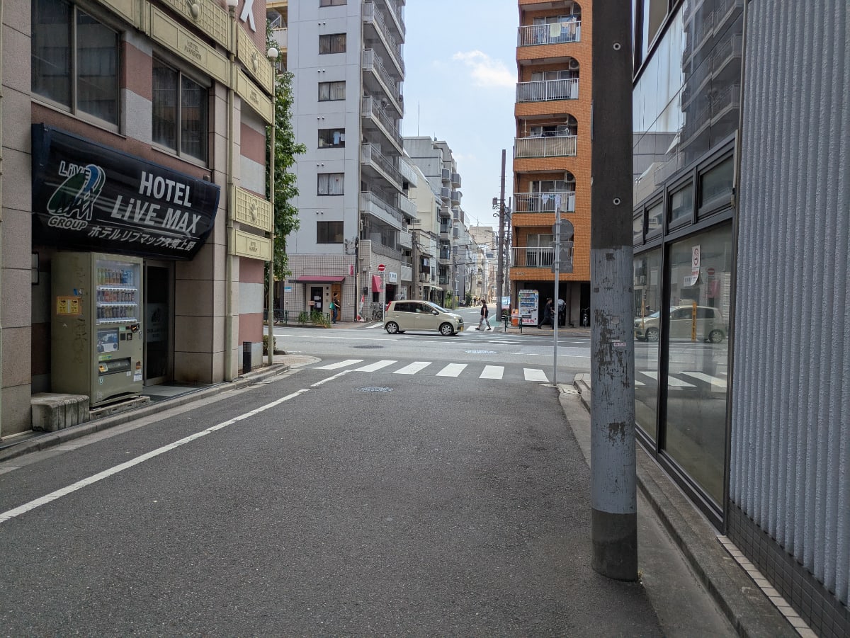 v20251027150705/fresh/building/J00100360333_19