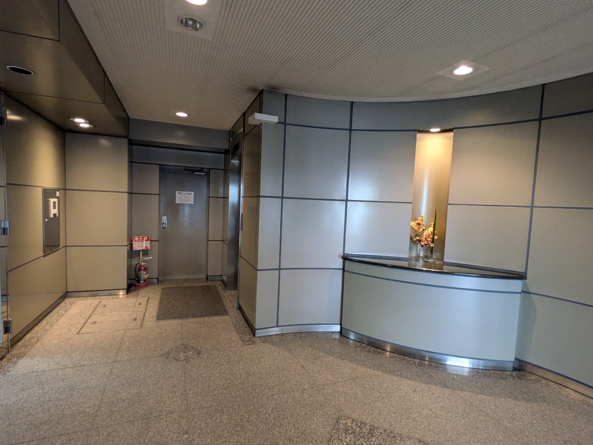 v20251027150705/fresh/building/J00100381043_5