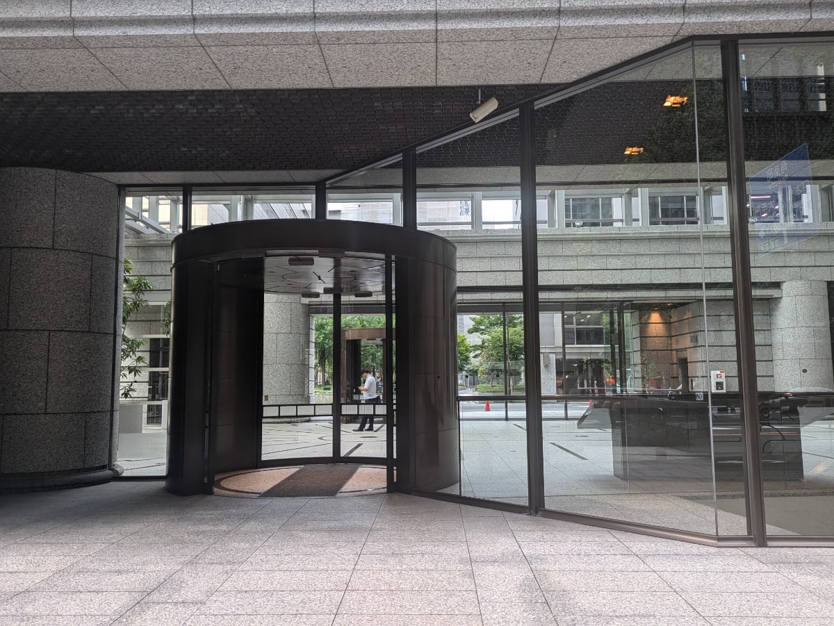v20251027150705/fresh/building/J00100390690_3