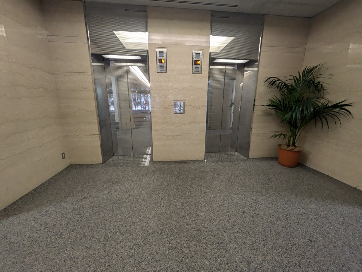 v20251027150705/fresh/building/J00100391369_4