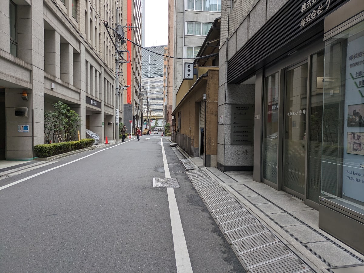 v20251027150705/fresh/building/J00100402096_13