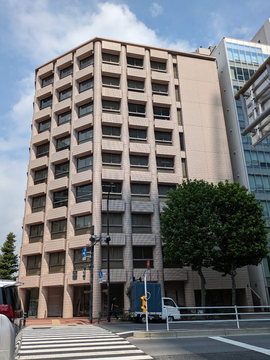 v20251027150705/fresh/building/J00100425292_7