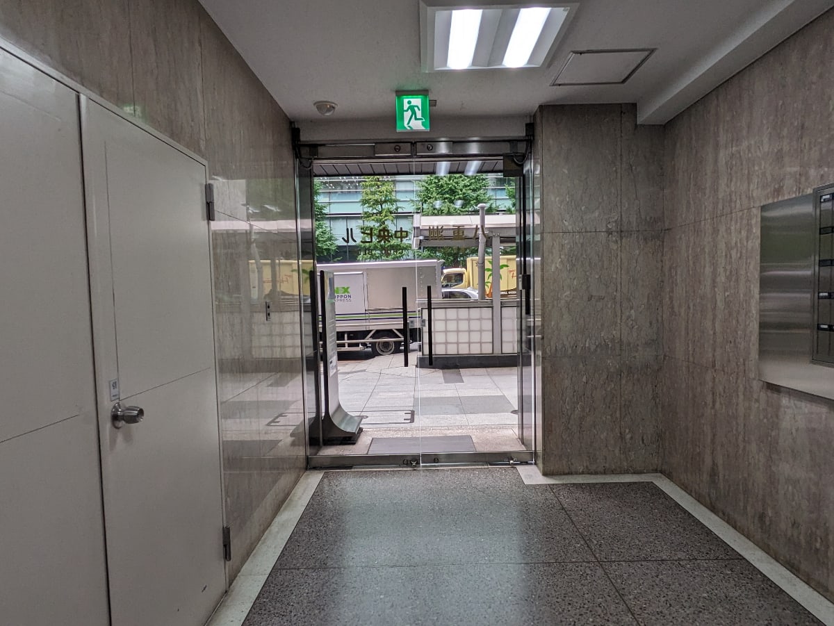 v20251028150703/fresh/building/J00100389615_13