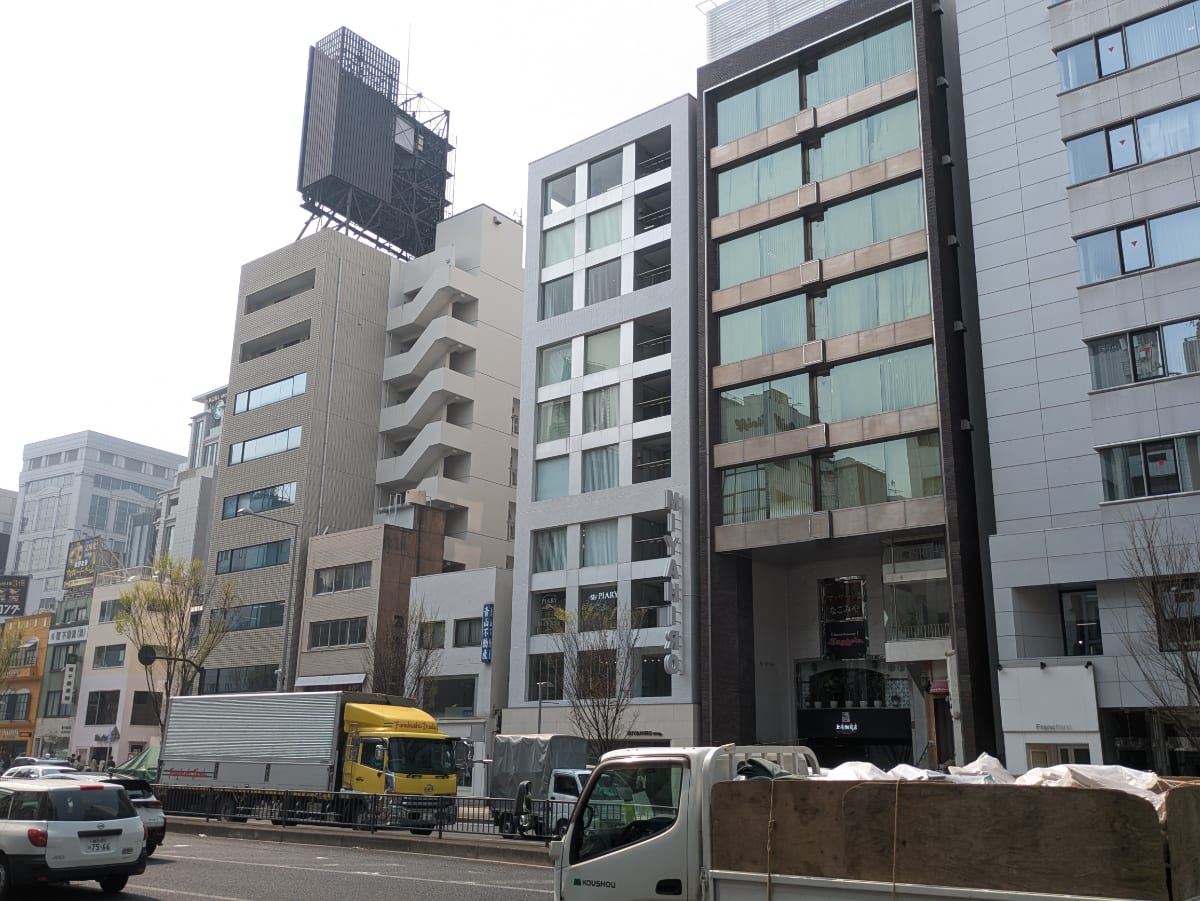 v20251031151008/fresh/building/J00100359643_8