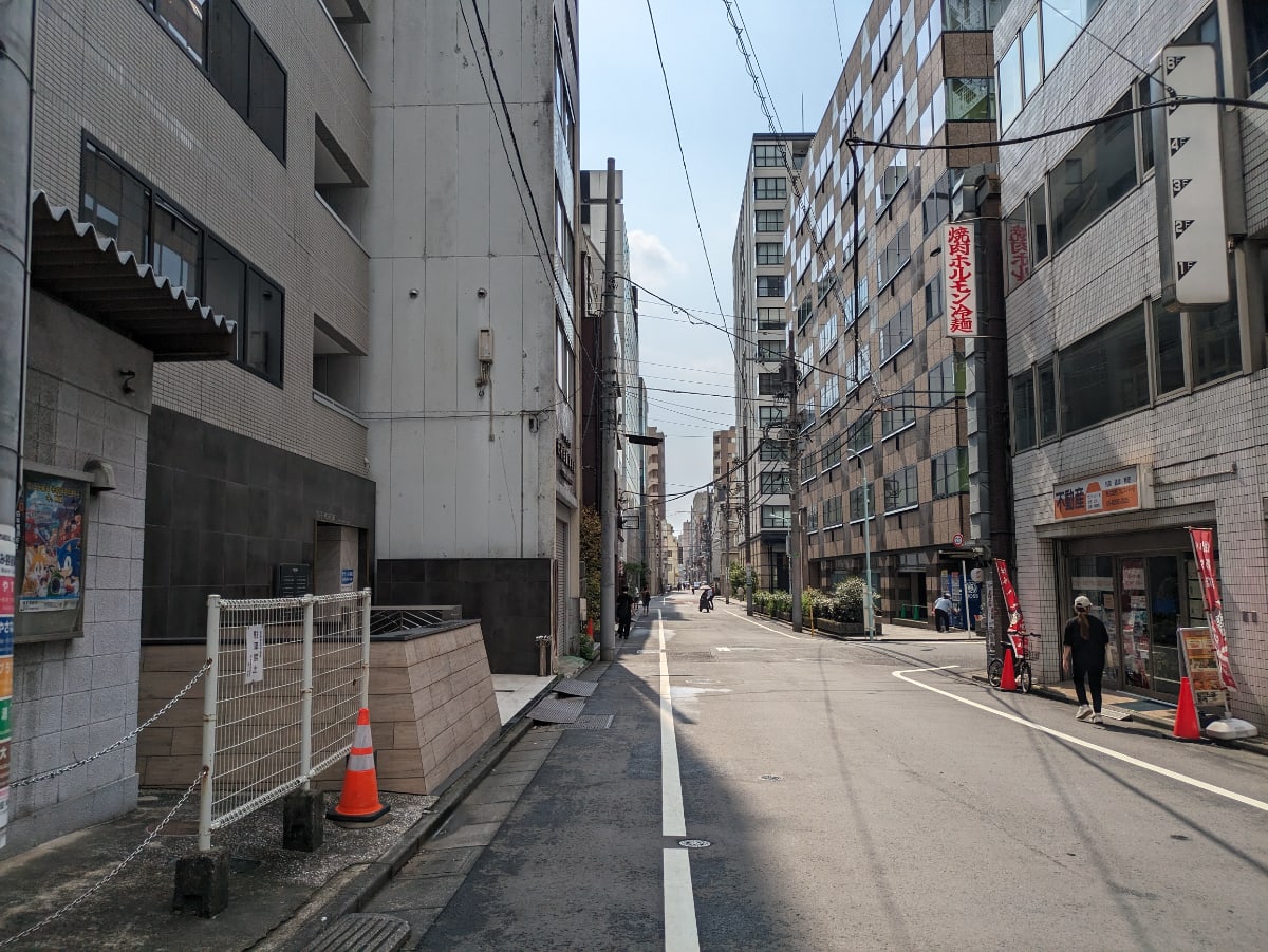 v20251031151009/fresh/building/J00100462842_14