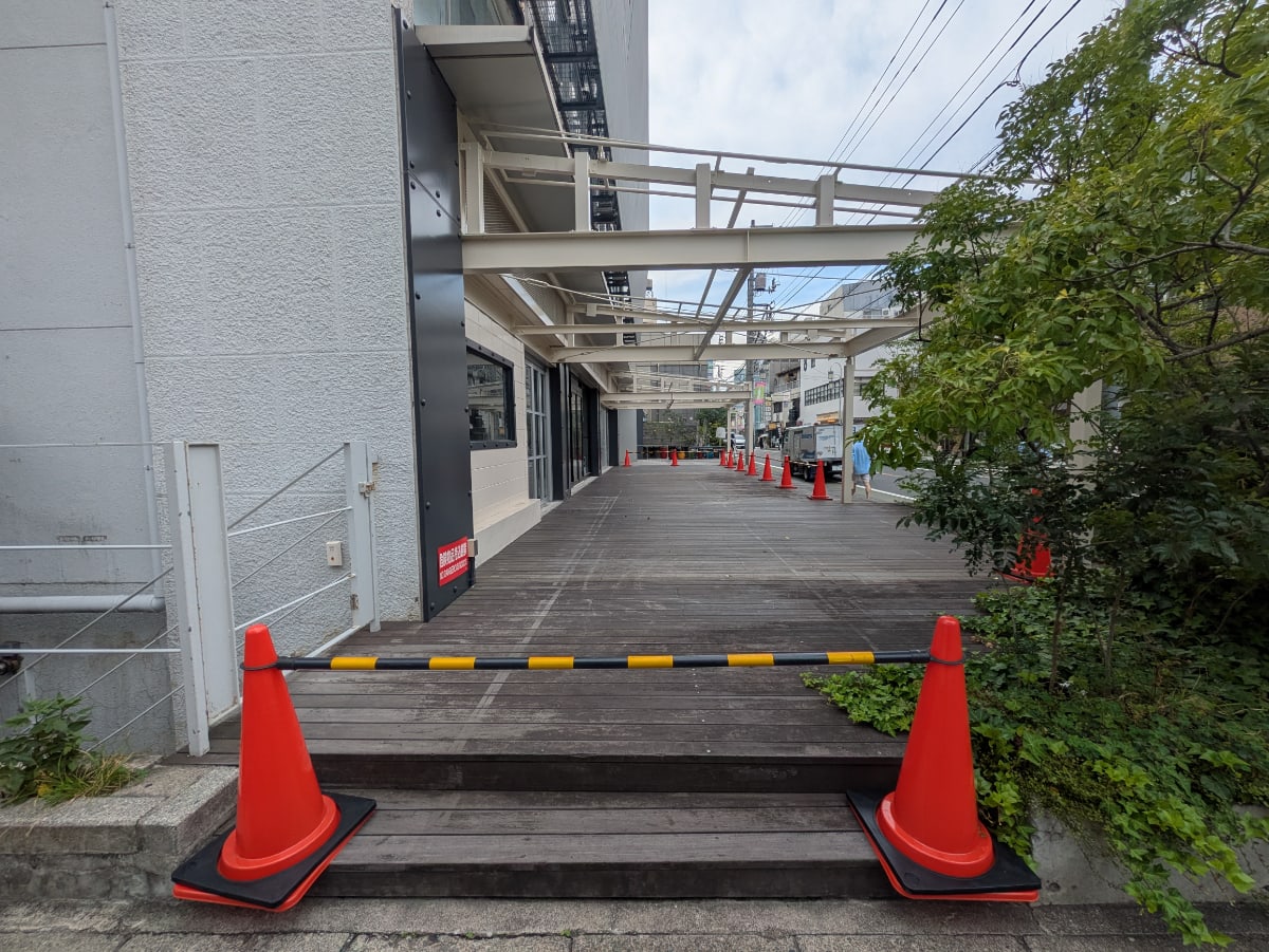 v20251031151009/fresh/building/J00100463996_14