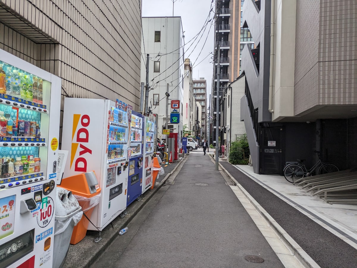 v20251101100342/fresh/building/J00100358574_16