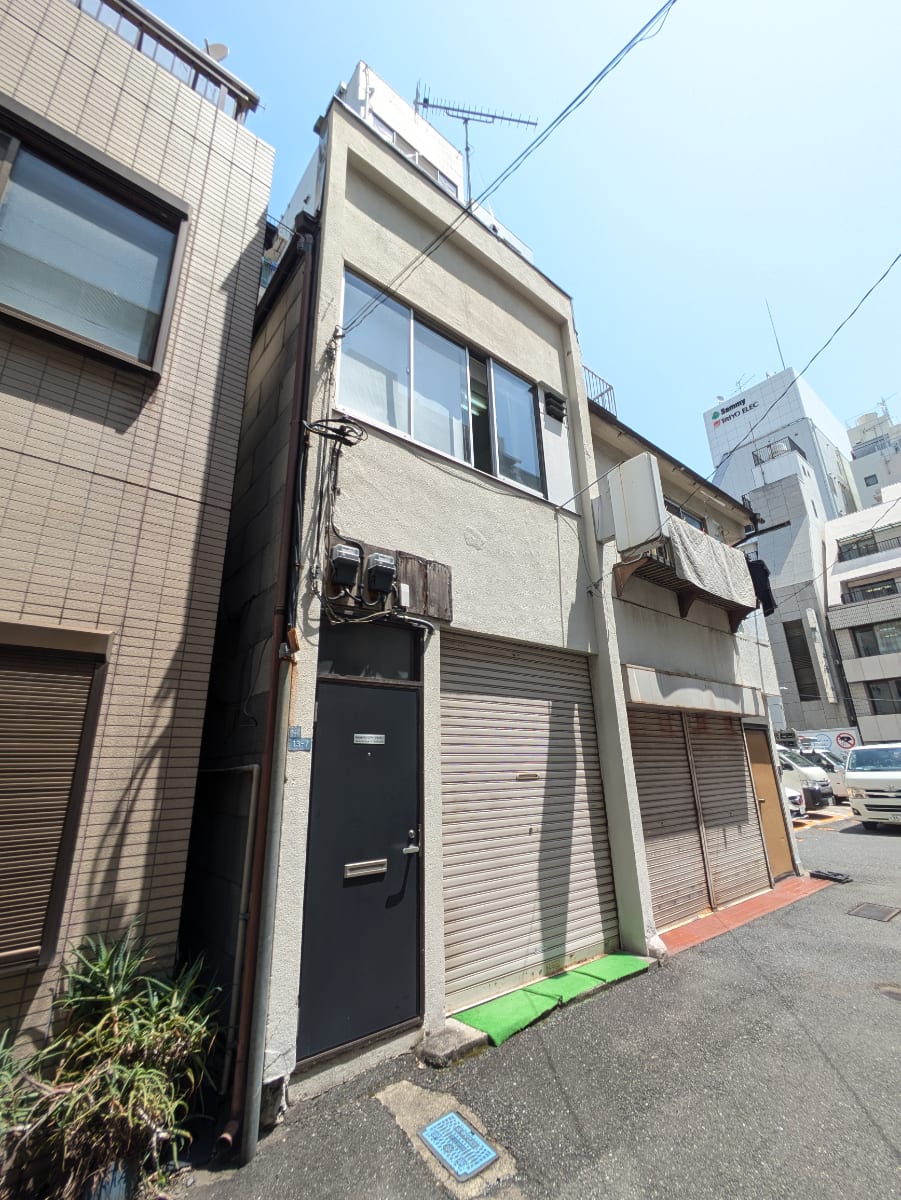 v20251101100342/fresh/building/J00100365219_6