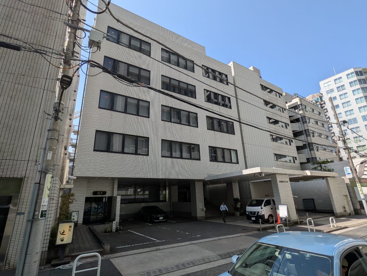 v20251101100342/fresh/building/J00100384558_17