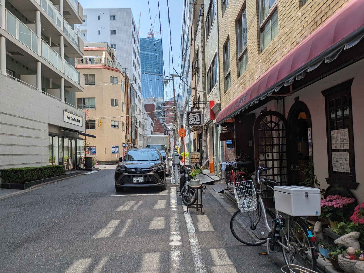 v20251106150802/fresh/building/J00100357274_2