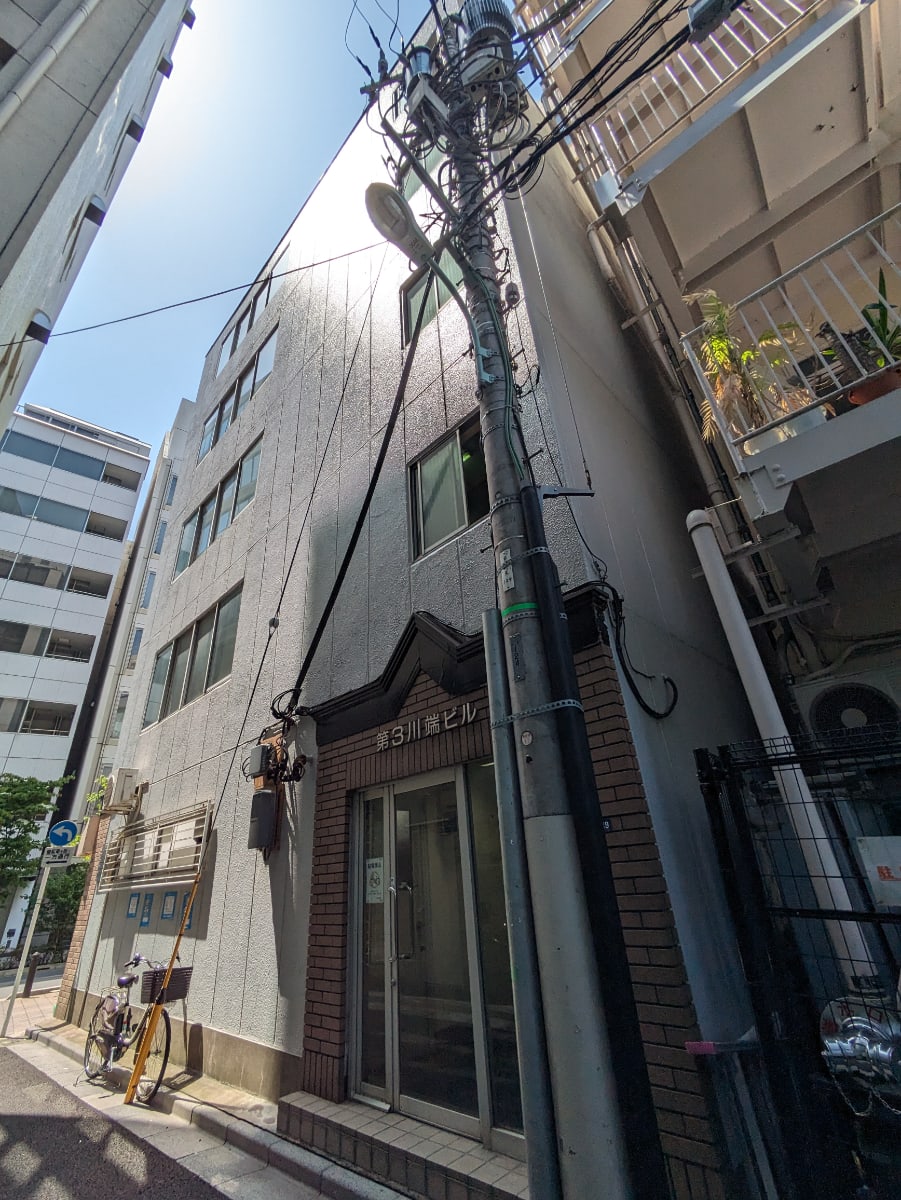 v20251106150802/fresh/building/J00100374975_12