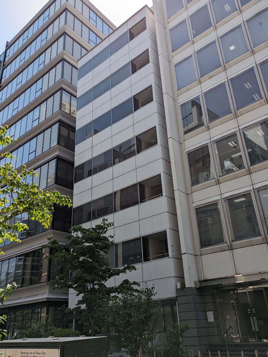 v20251106150802/fresh/building/J00100382824_15
