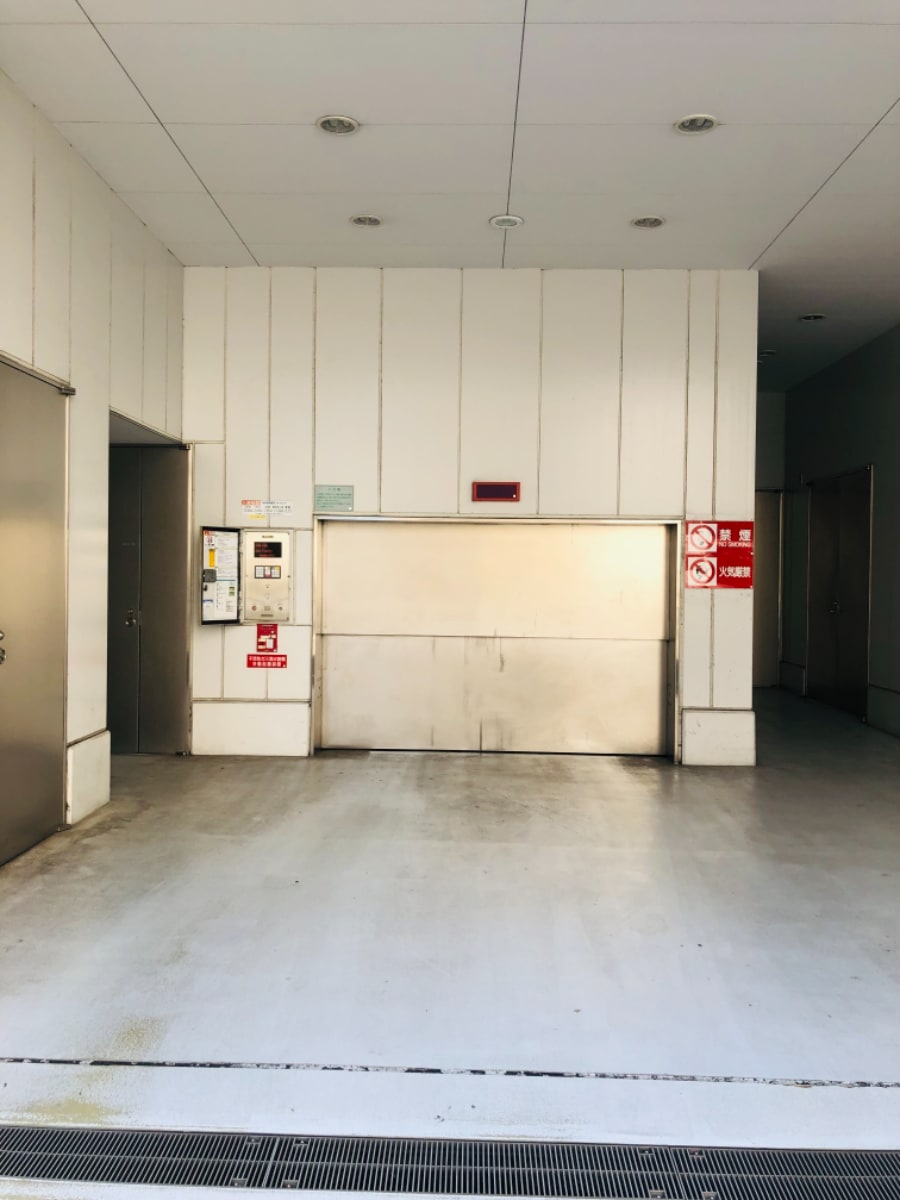 v20251106150802/fresh/building/J00100394652_12