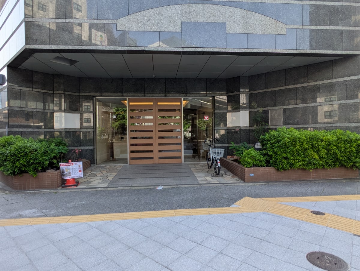 v20251106150802/fresh/building/J00100421355_12