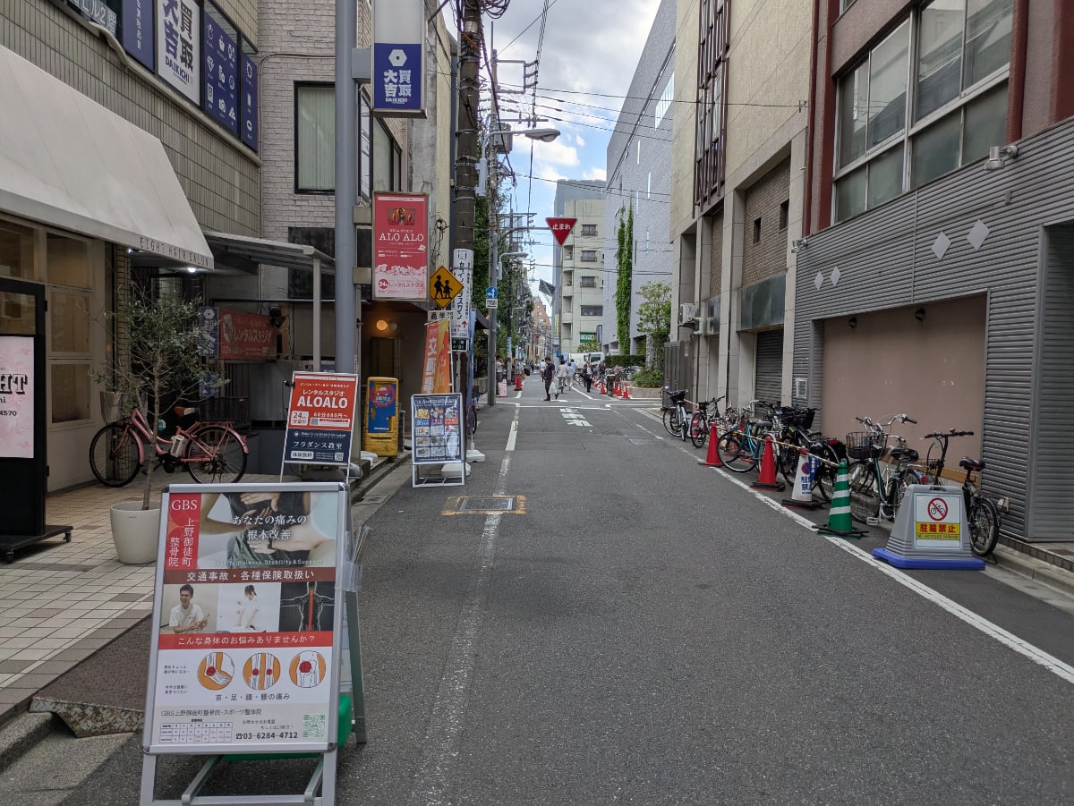 v20251114150803/fresh/building/J00100368483_12