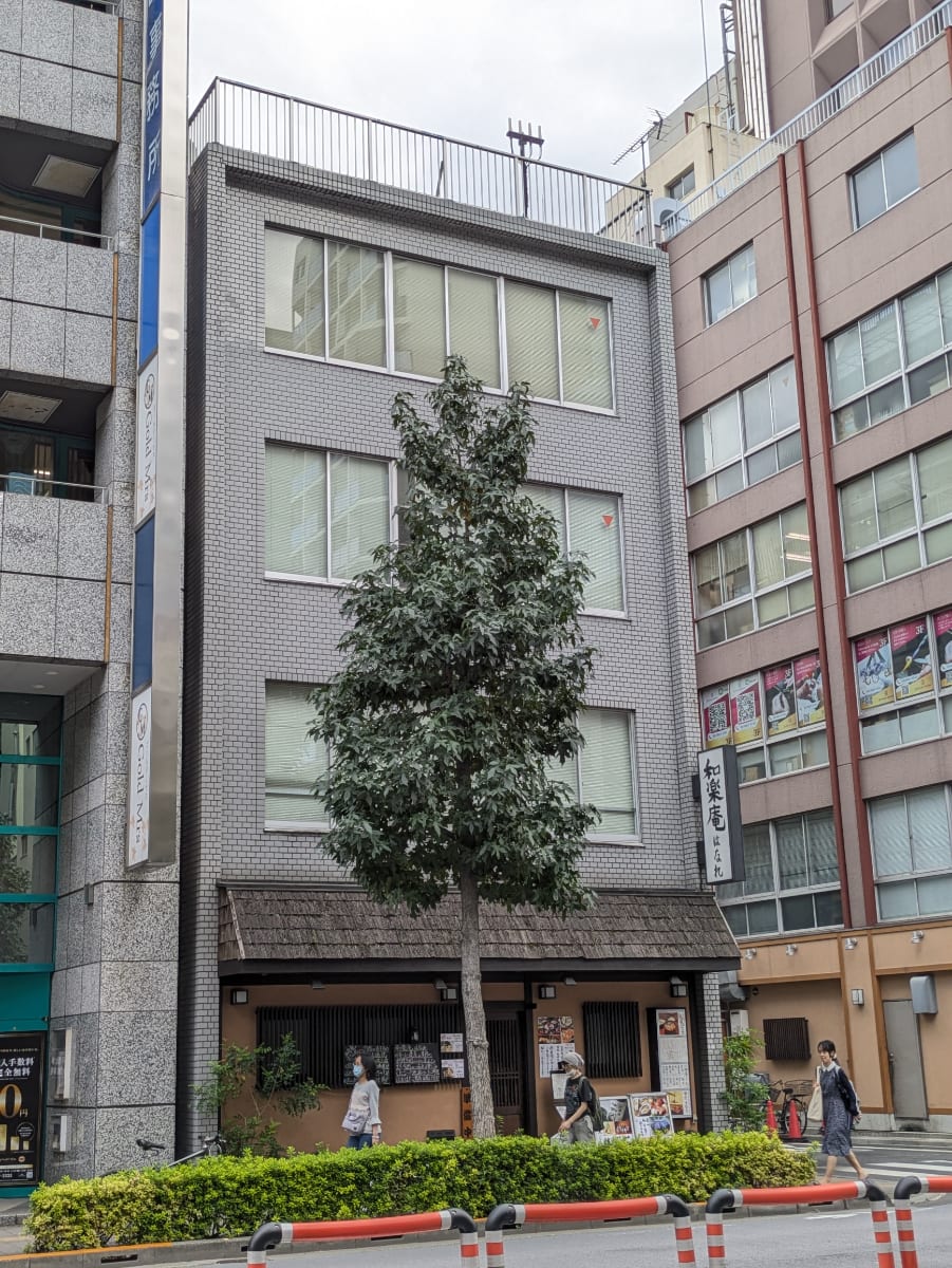 v20251114150803/fresh/building/J00100368483_15