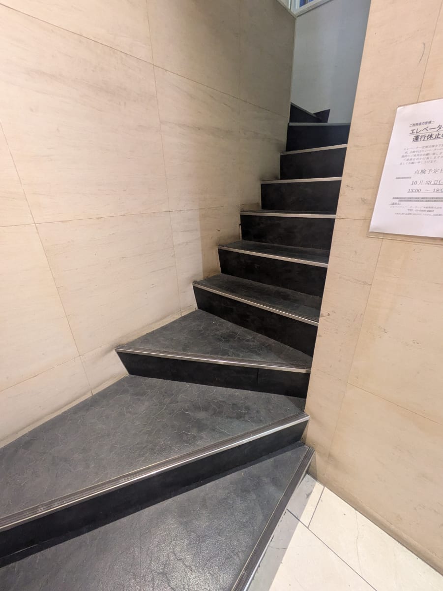 v20251114150803/fresh/building/J00100371122_19