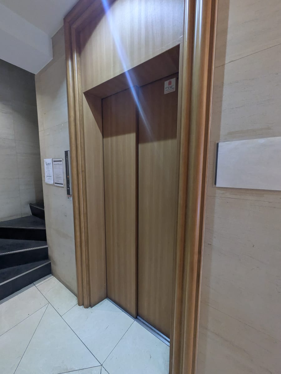 v20251114150803/fresh/building/J00100371122_4