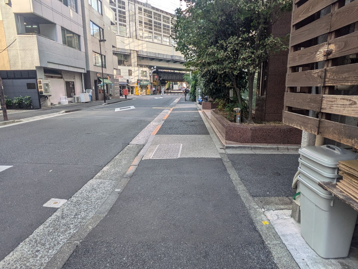 v20251114150803/fresh/building/J00100373439_6
