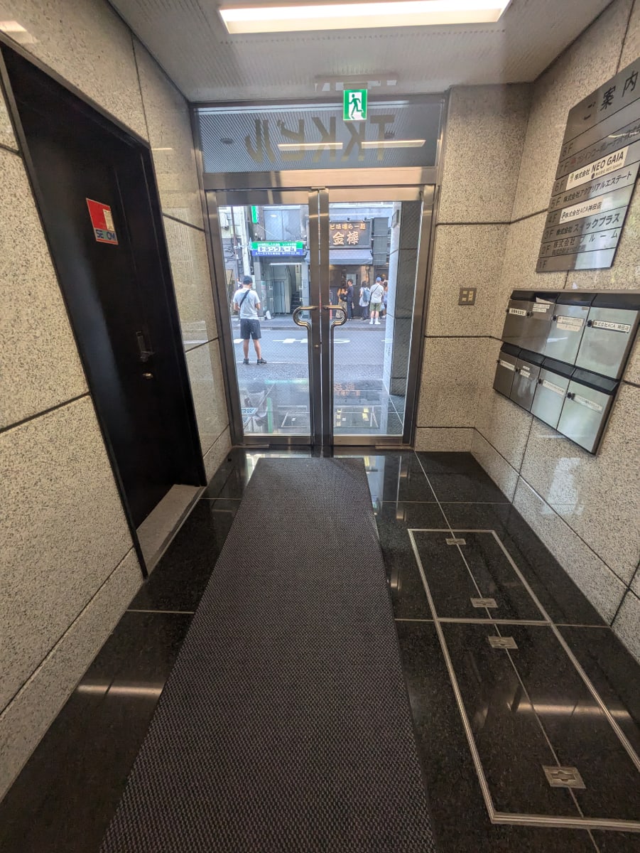 v20251114150803/fresh/building/J00100378444_13