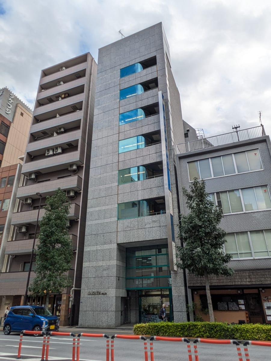 v20251114150803/fresh/building/J00100379270_1