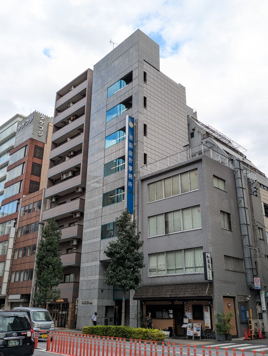 v20251114150803/fresh/building/J00100379270_15