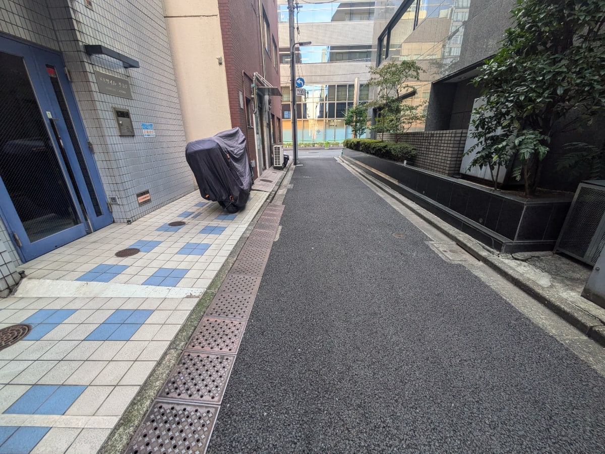 v20251114150803/fresh/building/J00100381732_8