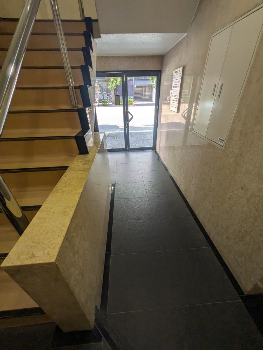 v20251114150803/fresh/building/J00100381736_13