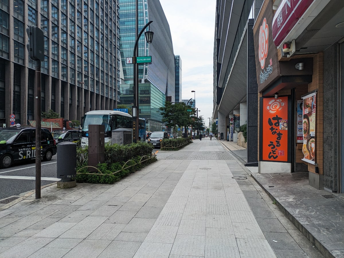 v20251114150803/fresh/building/J00100385670_60