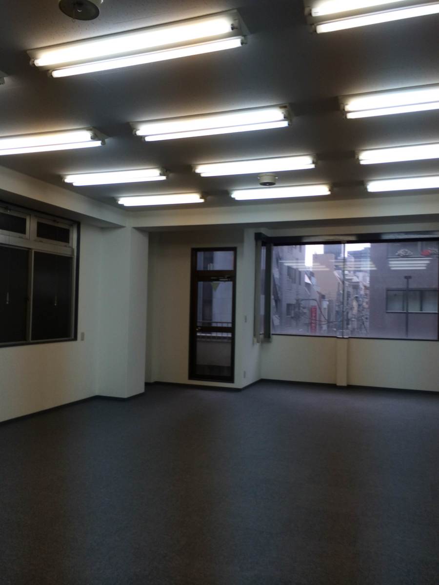 v20251114150803/fresh/building/J00100389793_6