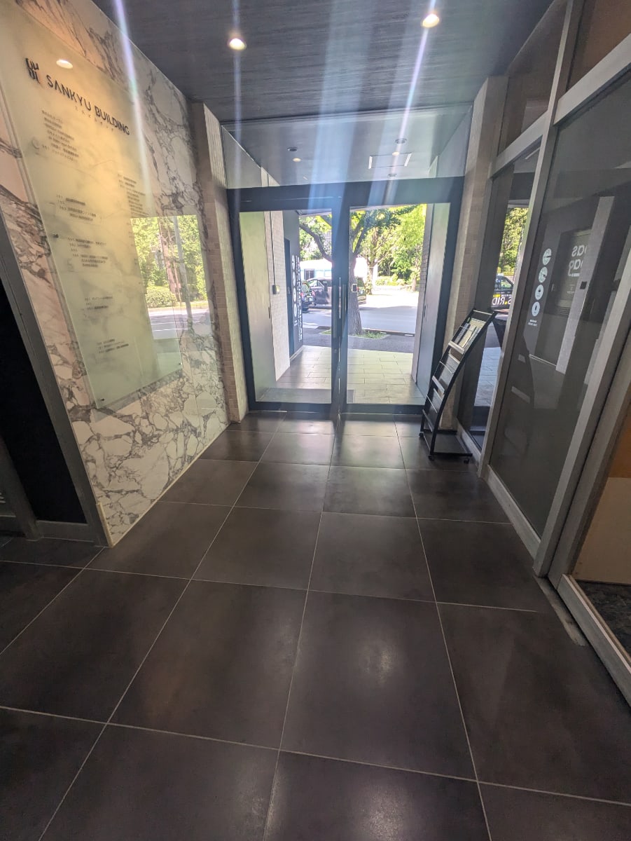 v20251114150803/fresh/building/J00100389813_13